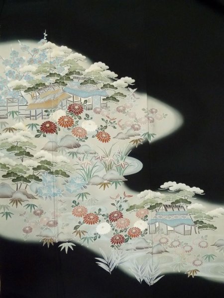 Photo6: M0328B Used Japanese women  Black TOMESODE formal / Silk. Chrysanthemum,   (Grade C) (6)