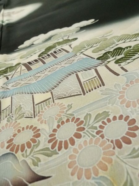 Photo14: M0328B Used Japanese women  Black TOMESODE formal / Silk. Chrysanthemum,   (Grade C) (14)