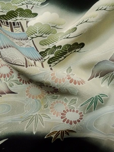 Photo18: M0328B Used Japanese women  Black TOMESODE formal / Silk. Chrysanthemum,   (Grade C) (18)