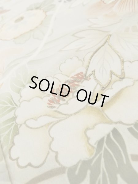 Photo15: M0328F Used Japanese women  Black TOMESODE formal / Silk. Peony, dyed in various black colours  (Grade C) (15)