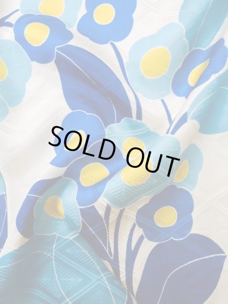 Photo14: M0328J Used Japanese women  White FURISODE long-sleeved / Silk. Flower   (Grade C) (14)