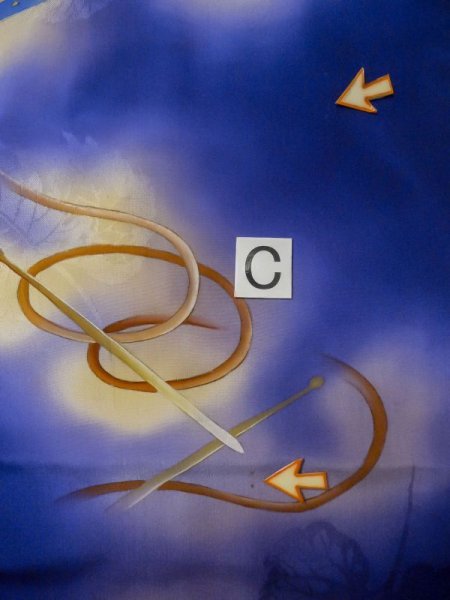 Photo20: M0328N Used Japanese women  Purple HOUMONGI formal / Silk. Flower, instruments pattern  (Grade D) (20)