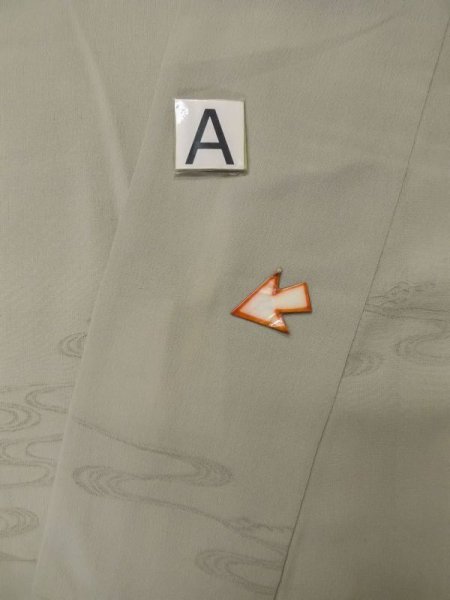 Photo16: M0328R Used Japanese women Brownish Gray HOUMONGI formal / Silk. Flower,   (Grade C) (16)