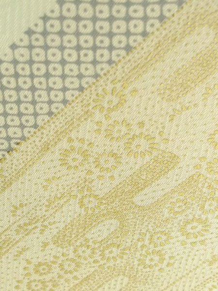 Photo9: M0330I Used Japanese womenPale Light Green HOUMONGI formal / Synthetic. Flower,   (Grade B) (9)