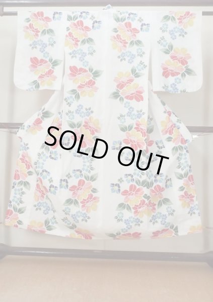Photo1: M0506B Used Japanese women  White Kids / Cotton. Flower,   (Grade B) (1)