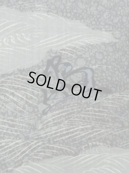 Photo7: M0516U Used Japanese men  Gray Men's Juban / Wool. Pine tree/branch/needle, Samurai helmet, shell, arrow pattern[  (Grade C) (7)