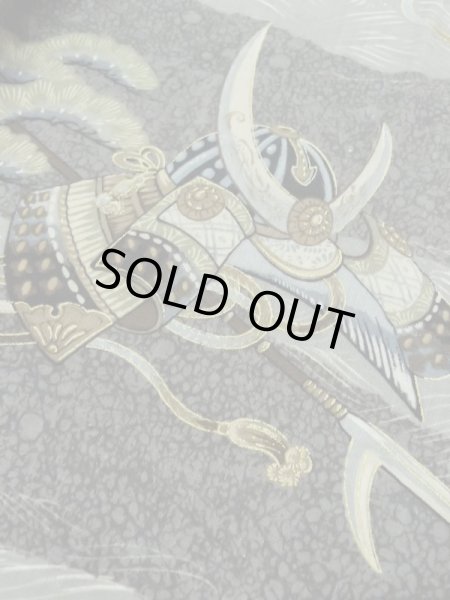 Photo9: M0516U Used Japanese men  Gray Men's Juban / Wool. Pine tree/branch/needle, Samurai helmet, shell, arrow pattern[  (Grade C) (9)