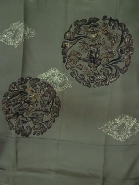 Photo3: M0517E Used Japanese men Grayish Gray Men's Juban / Synthetic. Tiger, The lining has a few soils, stains or turned yellow.  (Grade D) (3)