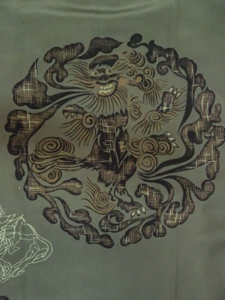 Photo6: M0517E Used Japanese men Grayish Gray Men's Juban / Synthetic. Tiger, The lining has a few soils, stains or turned yellow.  (Grade D) (6)