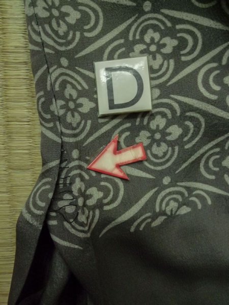 Photo16: M0517E Used Japanese men Grayish Gray Men's Juban / Synthetic. Tiger, The lining has a few soils, stains or turned yellow.  (Grade D) (16)