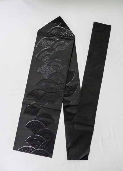 Photo1: M0525R Vintage Japanese Kimono   Black NAGOYA OBI sash Wave Silk. (Grade A) (1)