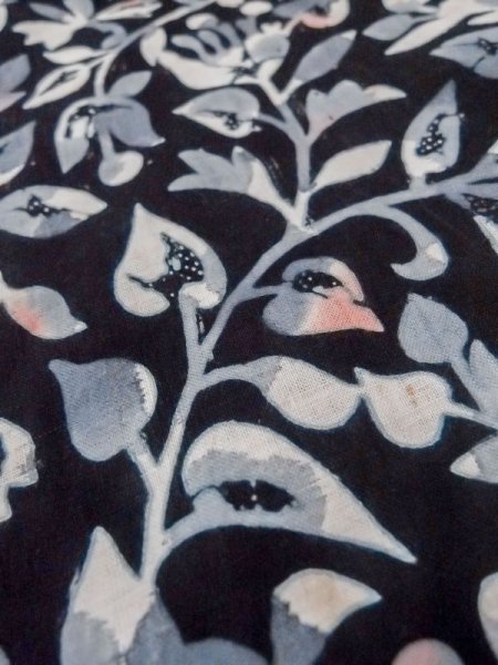Photo9: M0613B Used Japanese women  Black YUKATA summer(made in Japan) / Cotton/hemp Flower,   (Grade C) (9)