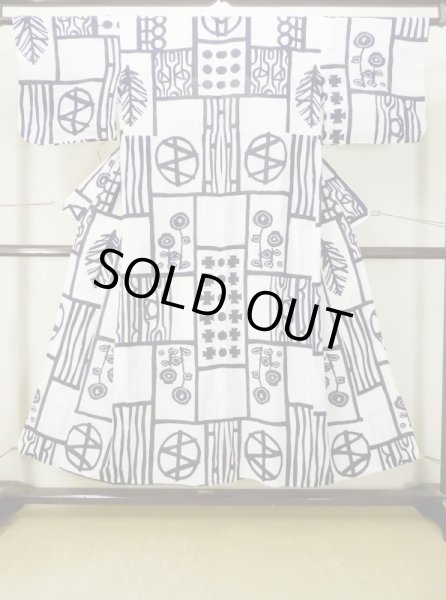 Photo1: M0613H Used Japanese women  Ivory YUKATA summer(made in Japan) / Cotton/hemp Flower,   (Grade B) (1)