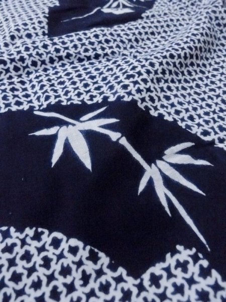 Photo8: M0613J Used Japanese women  Indigo Blue YUKATA summer(made in Japan) / Cotton. Flower,   (Grade B) (8)