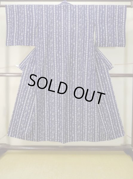 Photo1: Mint M0613L Used Japanese women  Indigo Blue YUKATA summer(made in Japan) / Cotton. Flower,   (Grade A) (1)