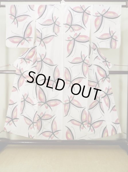 Photo2: M0613P Used Japanese women  White YUKATA summer(made in Japan) / Cotton. Butterfly   (Grade C) (2)