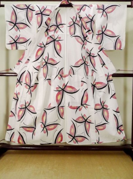 Photo2: M0613P Used Japanese women  White YUKATA summer(made in Japan) / Cotton. Butterfly   (Grade C) (2)