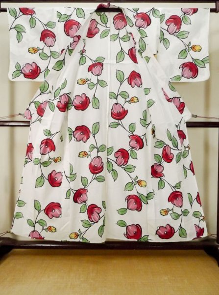 Photo2: M0613R Used Japanese women  White YUKATA summer(made in Japan) / Cotton. Camellia   (Grade C) (2)