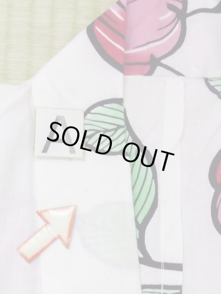 Photo12: M0613R Used Japanese women  White YUKATA summer(made in Japan) / Cotton. Camellia   (Grade C) (12)