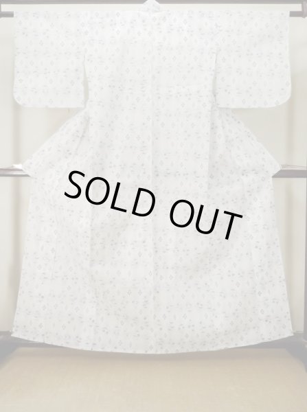 Photo1: M0614C Used Japanese women  White YUKATA summer(made in Japan) / Cotton/hemp MOMIJI maple leaf,   (Grade C) (1)