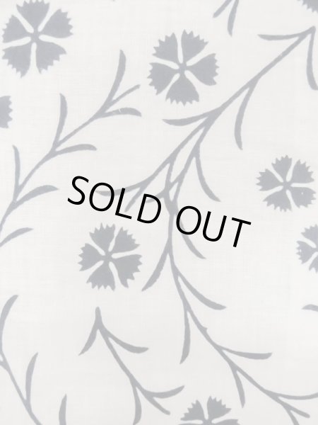 Photo8: M0620A Used Japanese men  Off White woWomen's Yukata / Cotton. Flower,   (Grade C) (8)