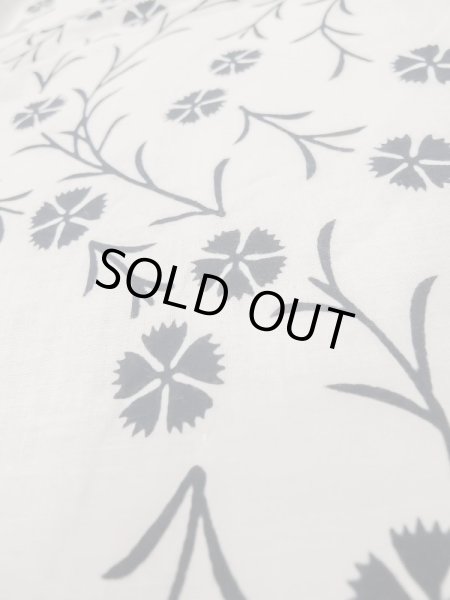 Photo9: M0620A Used Japanese men  Off White woWomen's Yukata / Cotton. Flower,   (Grade C) (9)