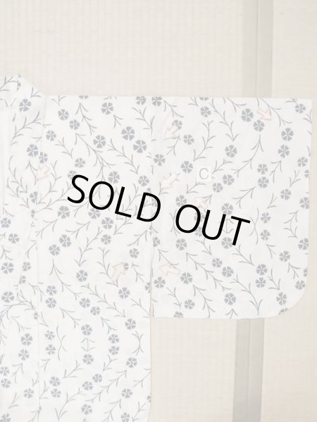 Photo18: M0620A Used Japanese men  Off White woWomen's Yukata / Cotton. Flower,   (Grade C) (18)