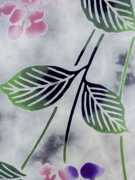 Photo7: M0620G Used Japanese men  Gray Women's Yukata / Cotton. Leaf Hydrangea (Hydrangea macrophylla) pattern  (Grade D) (7)