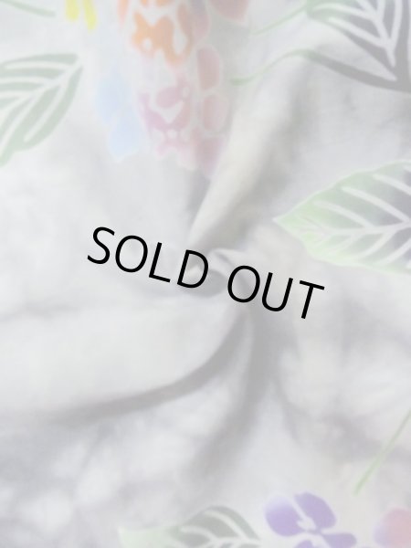 Photo13: M0620G Used Japanese men  Gray Women's Yukata / Cotton. Leaf Hydrangea (Hydrangea macrophylla) pattern  (Grade D) (13)