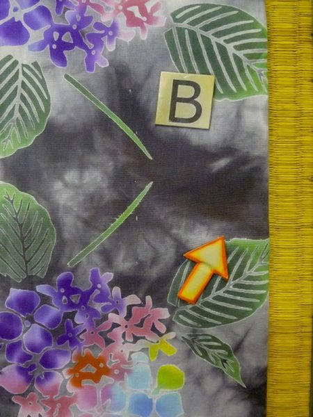 Photo16: M0620G Used Japanese men  Gray Women's Yukata / Cotton. Leaf Hydrangea (Hydrangea macrophylla) pattern  (Grade D) (16)