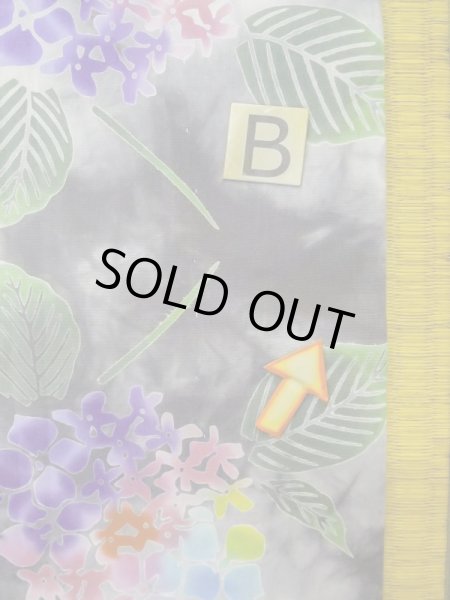 Photo16: M0620G Used Japanese men  Gray Women's Yukata / Cotton. Leaf Hydrangea (Hydrangea macrophylla) pattern  (Grade D) (16)