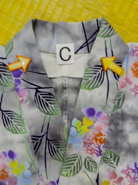 Photo17: M0620G Used Japanese men  Gray Women's Yukata / Cotton. Leaf Hydrangea (Hydrangea macrophylla) pattern  (Grade D) (17)