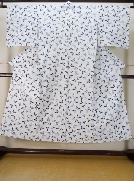 Photo1: M0620I Used Japanese men  White Women's Yukata / Cotton/hemp Butterfly   (Grade C) (1)