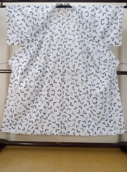 Photo2: M0620I Used Japanese men  White Women's Yukata / Cotton/hemp Butterfly   (Grade C) (2)