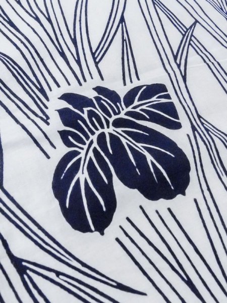 Photo9: M0620P Used Japanese men  White Women's Yukata / Cotton. Iris   (Grade C) (9)