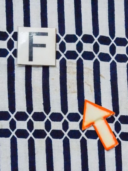 Photo17: M0620T Used Japanese men  White Women's Yukata / Cotton/hemp Abstract pattern   (Grade C) (17)