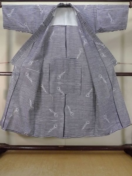 Photo2: M0621D Used Japanese men  White Men's Yukata / Cotton. Stripes, It looks like a Giants novelty.  (Grade C) (2)