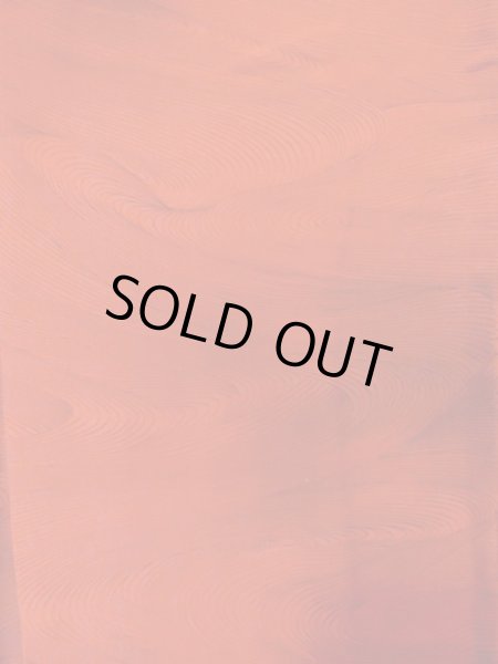 Photo4: M0627A Used Japanese women  Red HAORI short jacket / Silk. Gradation, Mixture of synthetic fibers and patching in the lining.  (Grade B) (4)