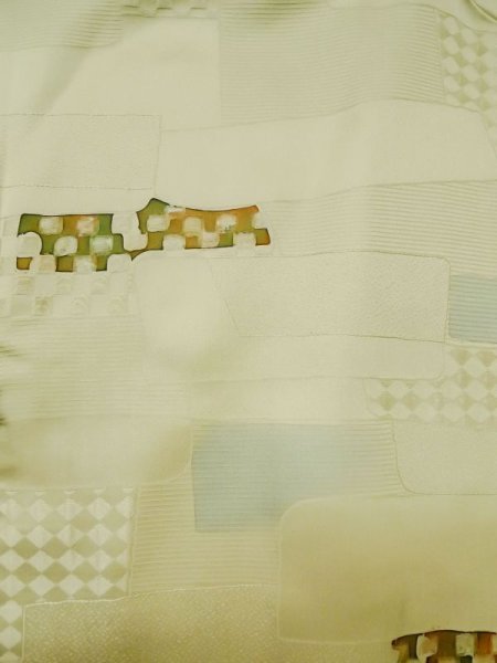 Photo3: M0627F Used Japanese women Pale Beige HAORI short jacket / Silk. Abstract pattern   (Grade B) (3)