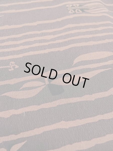 Photo10: M0627G Used Japanese women  Brown HAORI short jacket / Silk. Flower,   (Grade B) (10)