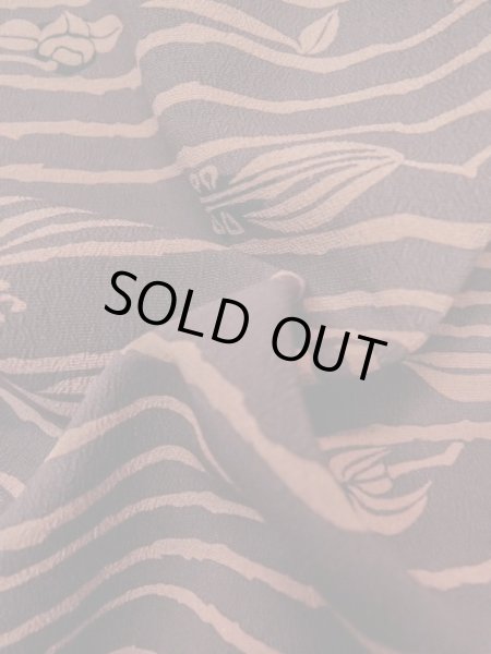 Photo12: M0627G Used Japanese women  Brown HAORI short jacket / Silk. Flower,   (Grade B) (12)