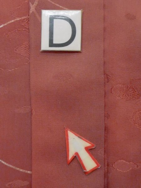 Photo18: M0627S Used Japanese women Dark Red HAORI short jacket / Silk. Flower,   (Grade C) (18)