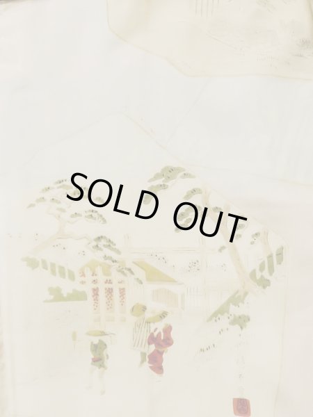 Photo11: M0627W Used Japanese women  Ivory HAORI short jacket / Silk. Temple, People and horse pattern  (Grade B) (11)