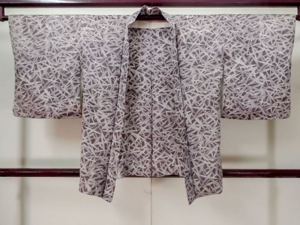 Photo1: M0627Z Used Japanese womenLight Grayish Purple HAORI short jacket / Silk. Bamboo leaf,   (Grade D) (1)