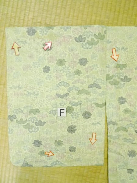 Photo21: M0704Z Used Japanese women Light Yellowish Green OSHIMA TSUMGI pongee / Silk. Flower,   (Grade C) (21)