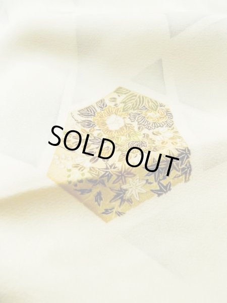 Photo9: M0720E Used Japanese women  Off White KOMON dyed / Silk. Flower,   (Grade C) (9)