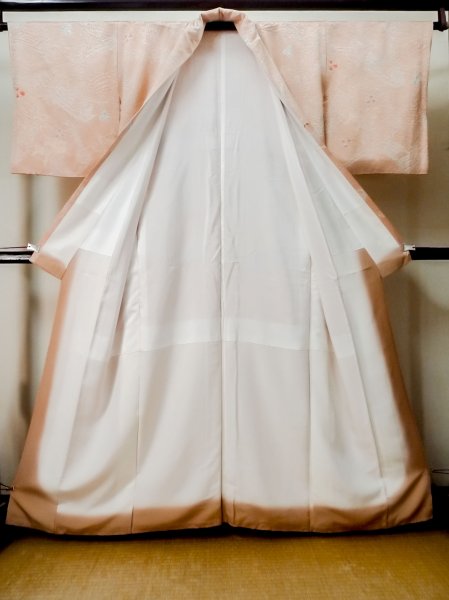 Photo2: Mint M0720J Used Japanese womenPale Light Coral KOMON dyed / Silk. Abstract pattern Koto, Shamisen pattern  (Grade A) (2)