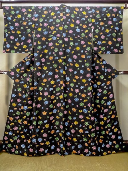 Photo1: M0728T Used Japanese women  Black KOMON dyed / Silk. Flower   (Grade B) (1)