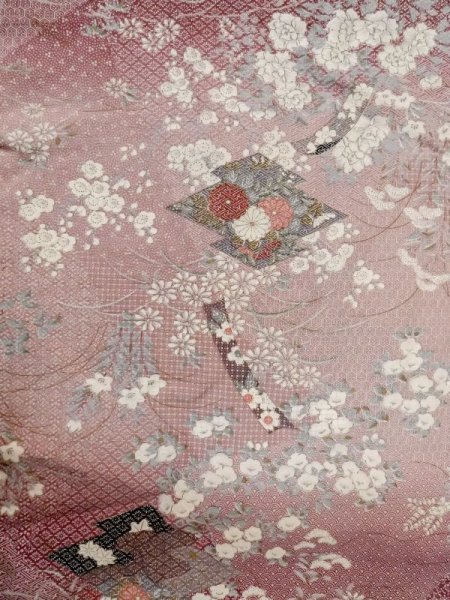 Photo4: Mint M0728X Used Japanese womenPale Grayish Pink KOMON dyed / Silk. Peony,   (Grade A) (4)