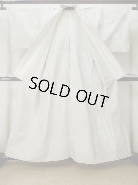 Photo2: M0808B Vintage Japanese women   Ivory OSHIMA-TSUMUGI / Silk. Quadrangle,   (Grade C) (2)